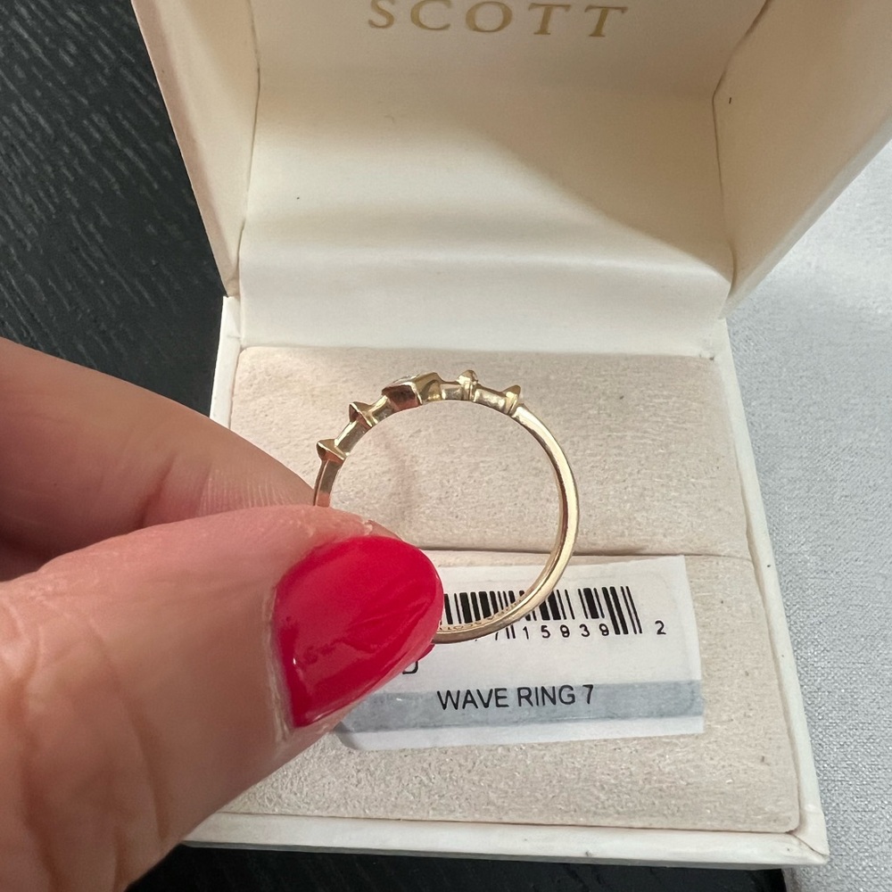Kendra Scott 14k Yellow Gold Wave Ring. White diamonds. Size 7. Hard to find. - Picture 3 of 9
